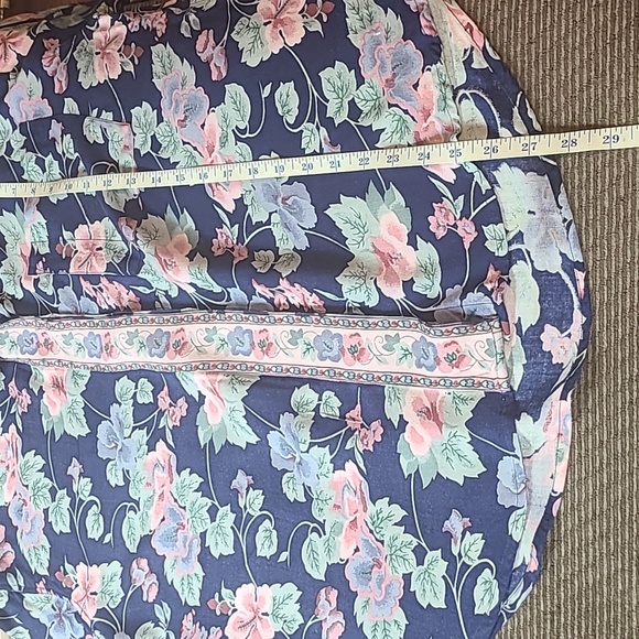 Keren Hart Vintage Button Down Blouse - Picture 9 of 11